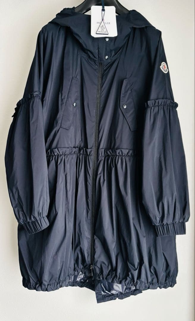 本物　MONCLER モンクレール Bebiane　コート　アウター　タグ有り