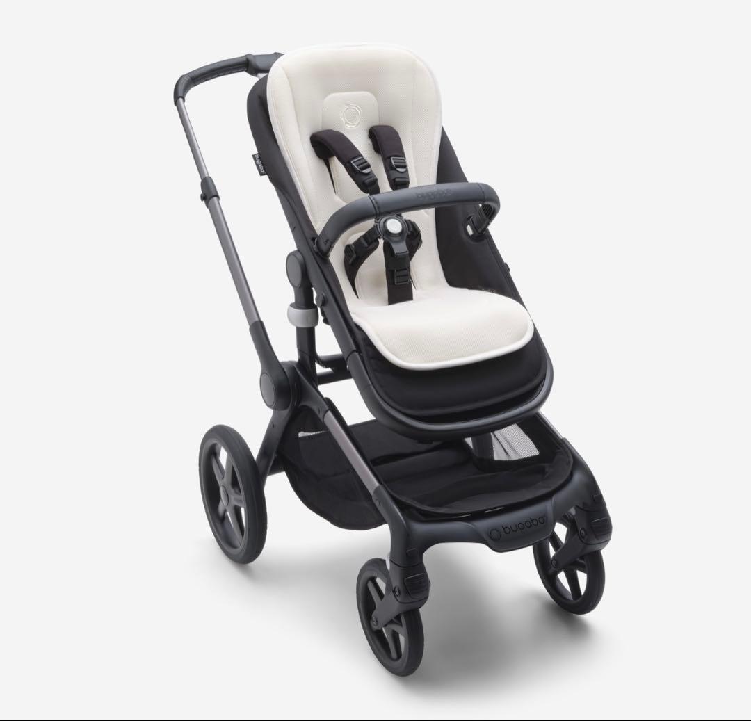 バガブー　バタフライ　デュアルコンフォート シートライナー　フレッシュホワイト