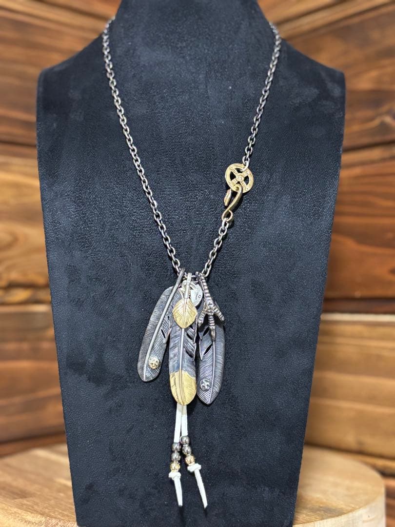 フェザーネックレス　燻し加工　silver925 燻しフェザー