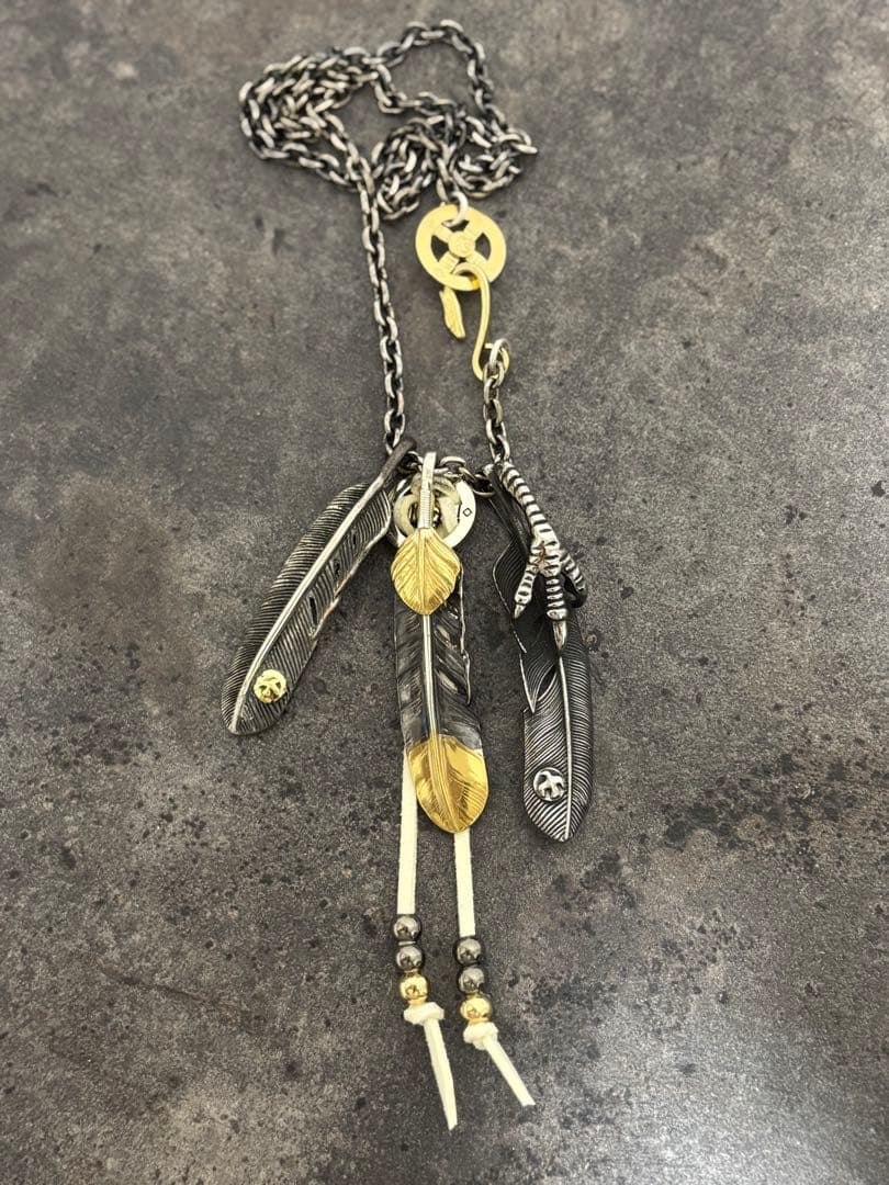 フェザーネックレス　燻し加工　silver925 燻しフェザー