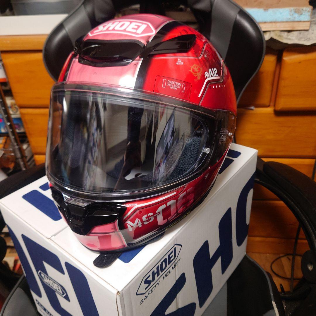 SHOEI z-8 ガンダム　シャア専用ザクⅡver