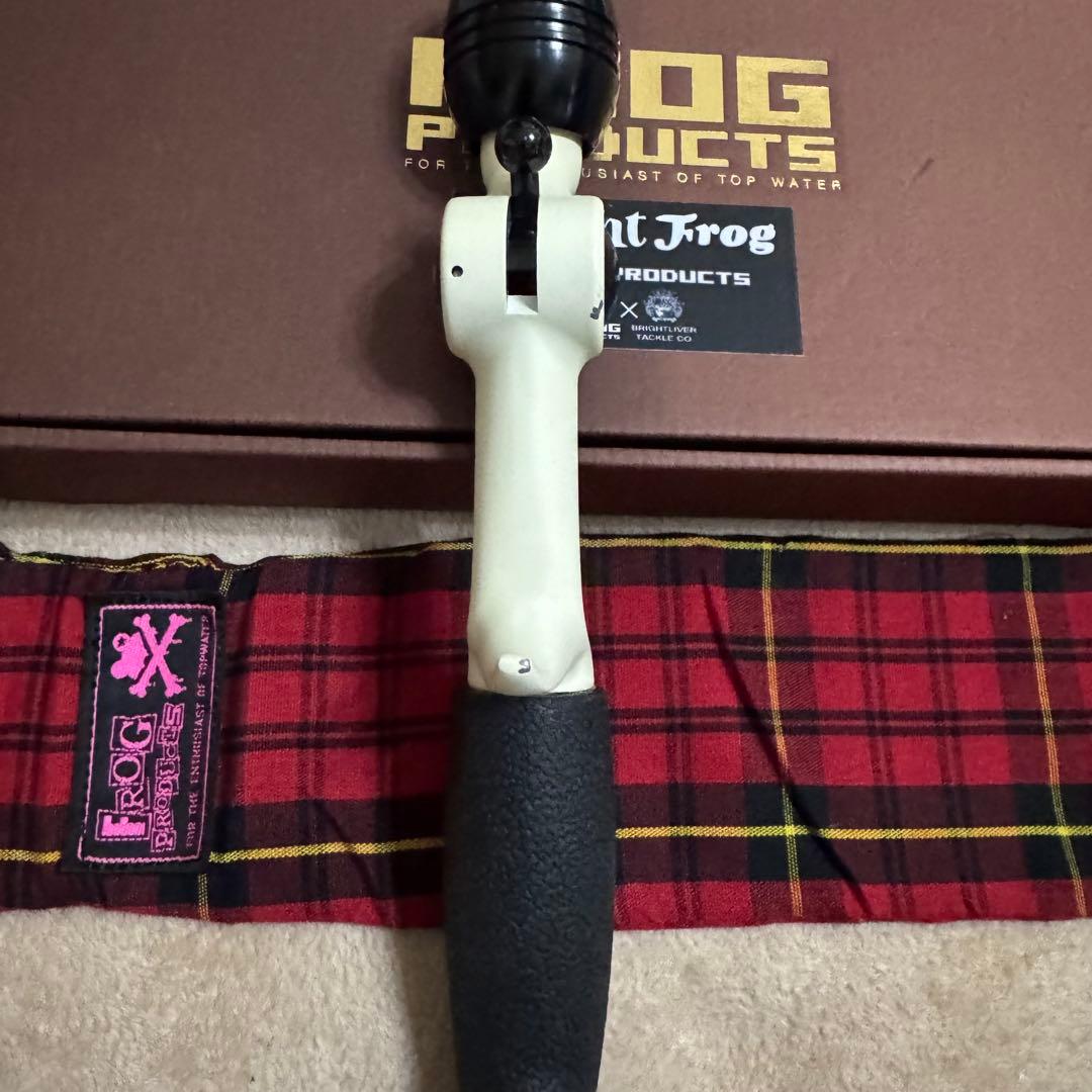 【未使用】フロッグプロダクツ　ブライト　フロッググリップ　モノクロモンドリアン