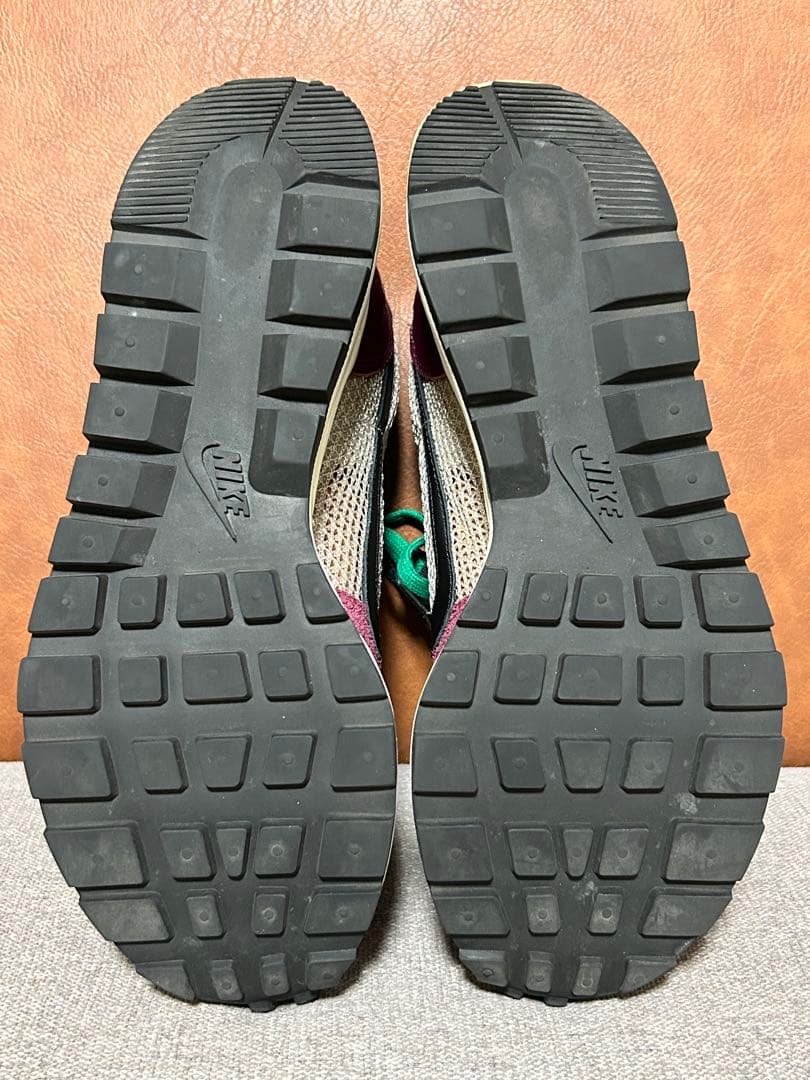 靴 Nike x sacai VaporWaffle \"Villain Red\"