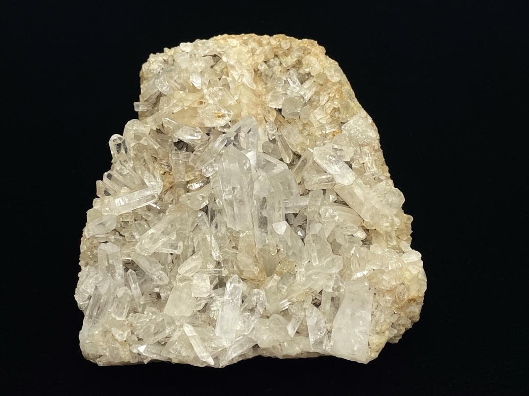 クラスター（カンチェンジュンガ水晶）