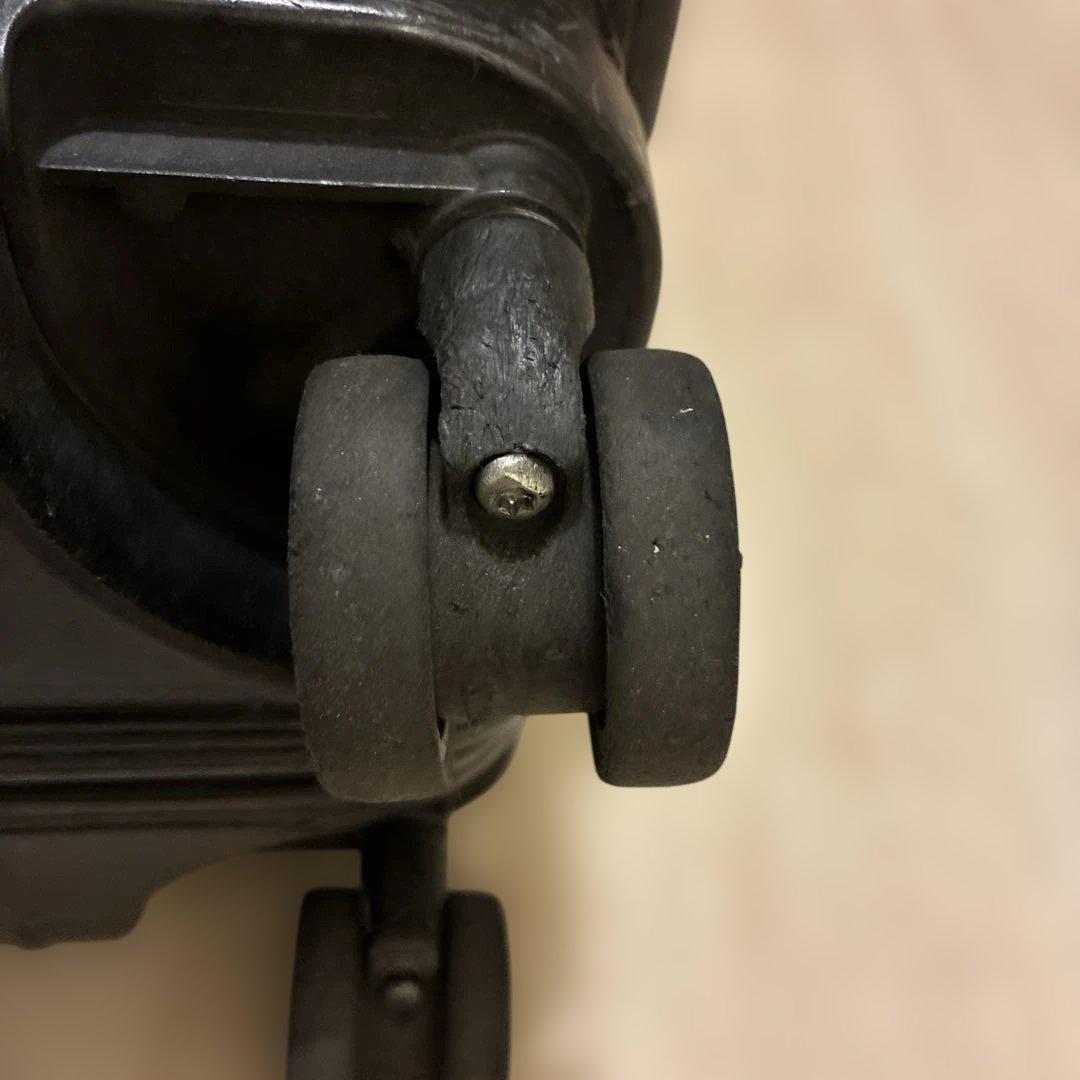 リモワ サルサ 4輪 機内持ち込みサイズ