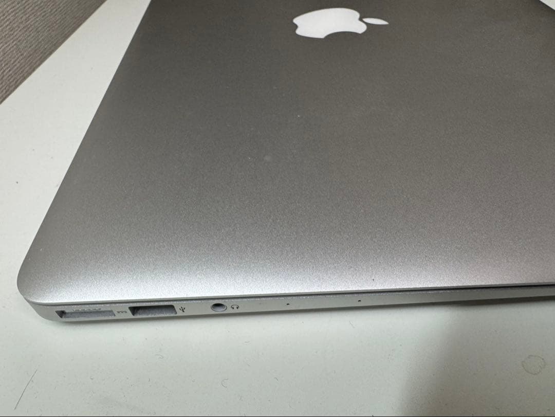 MacBook Air 13インチ Early 2015