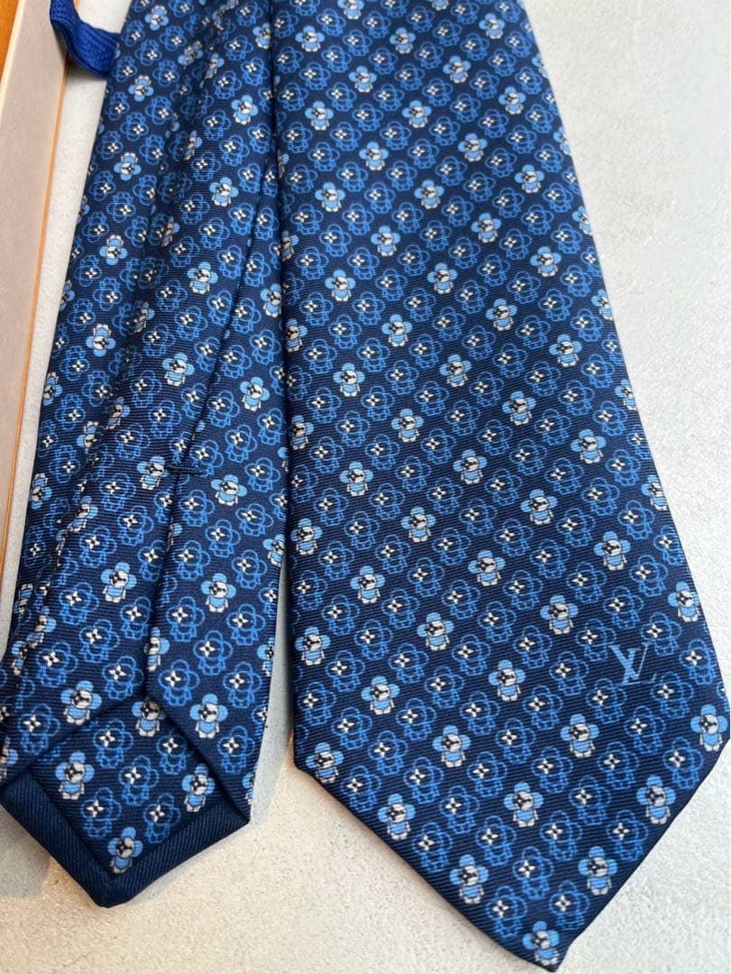 【新品未使用】Louis Vuitton ネクタイ ネイビー　定価39800円