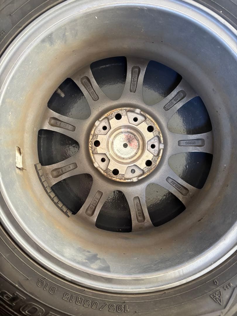 セレナ、ノア、ヴォクシー　195/65R15 スタッドレスタイヤ ホイールセット