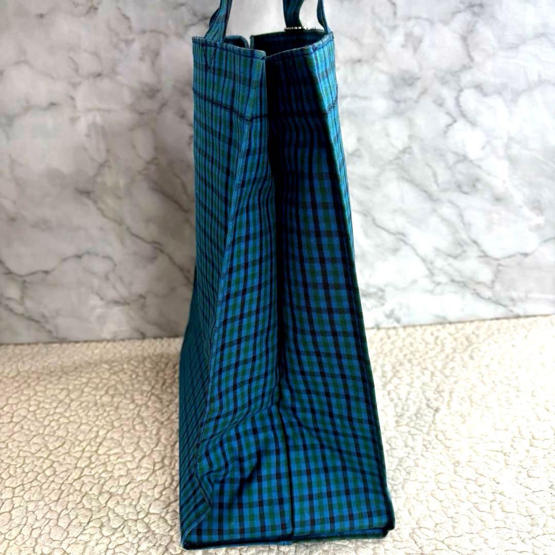未使用級familiar 青系チェック柄大トートバッグ クマチャーム付き A4可