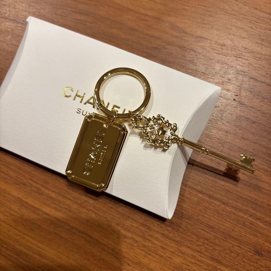 新品未使用◆激レア！CHANEL SUITES キーリング