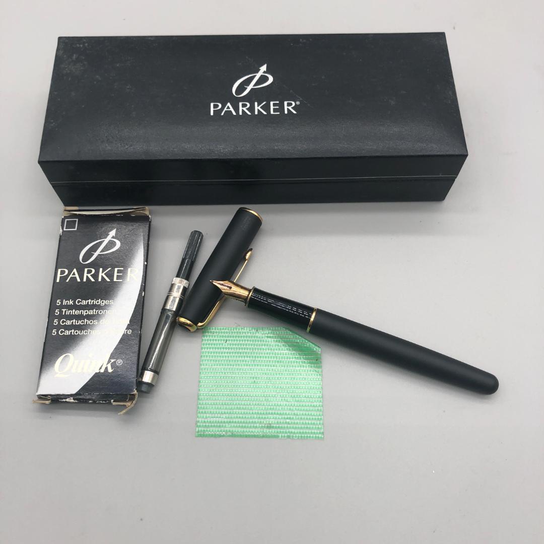PARKER　パーカー　万年筆　ペン先　金色　ブラック　　文房具　希少品
