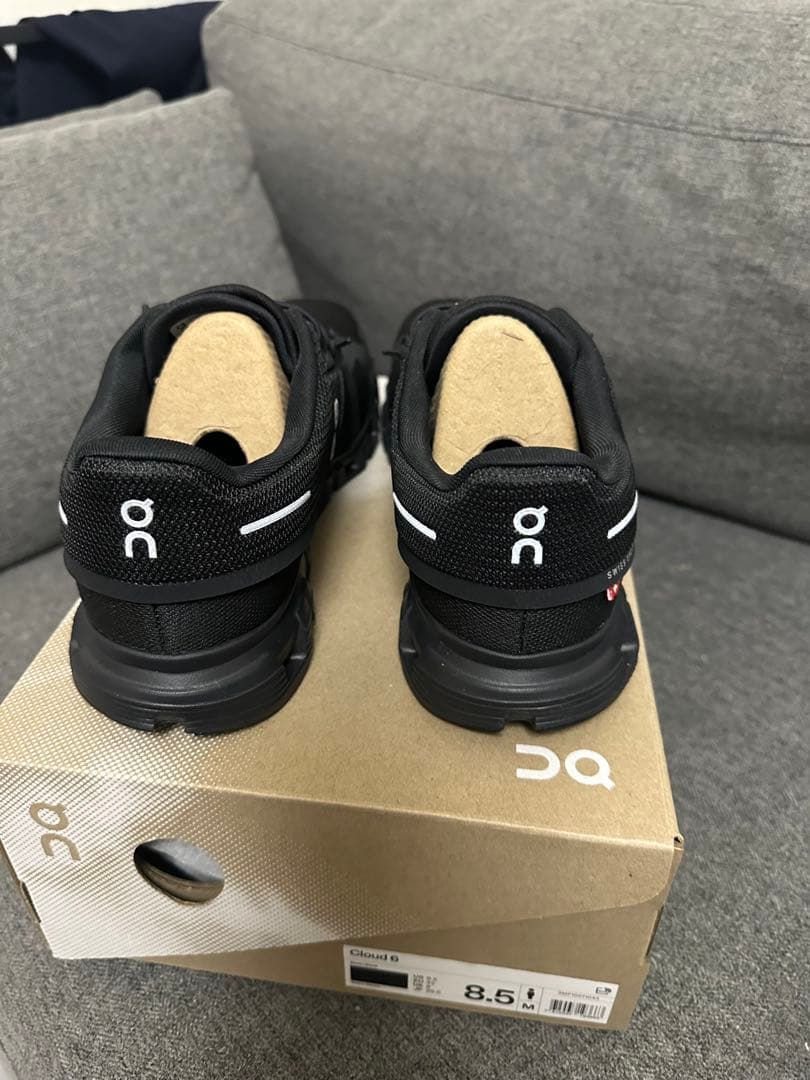新品　on Cloud オン スニーカー クラウド6 26.5