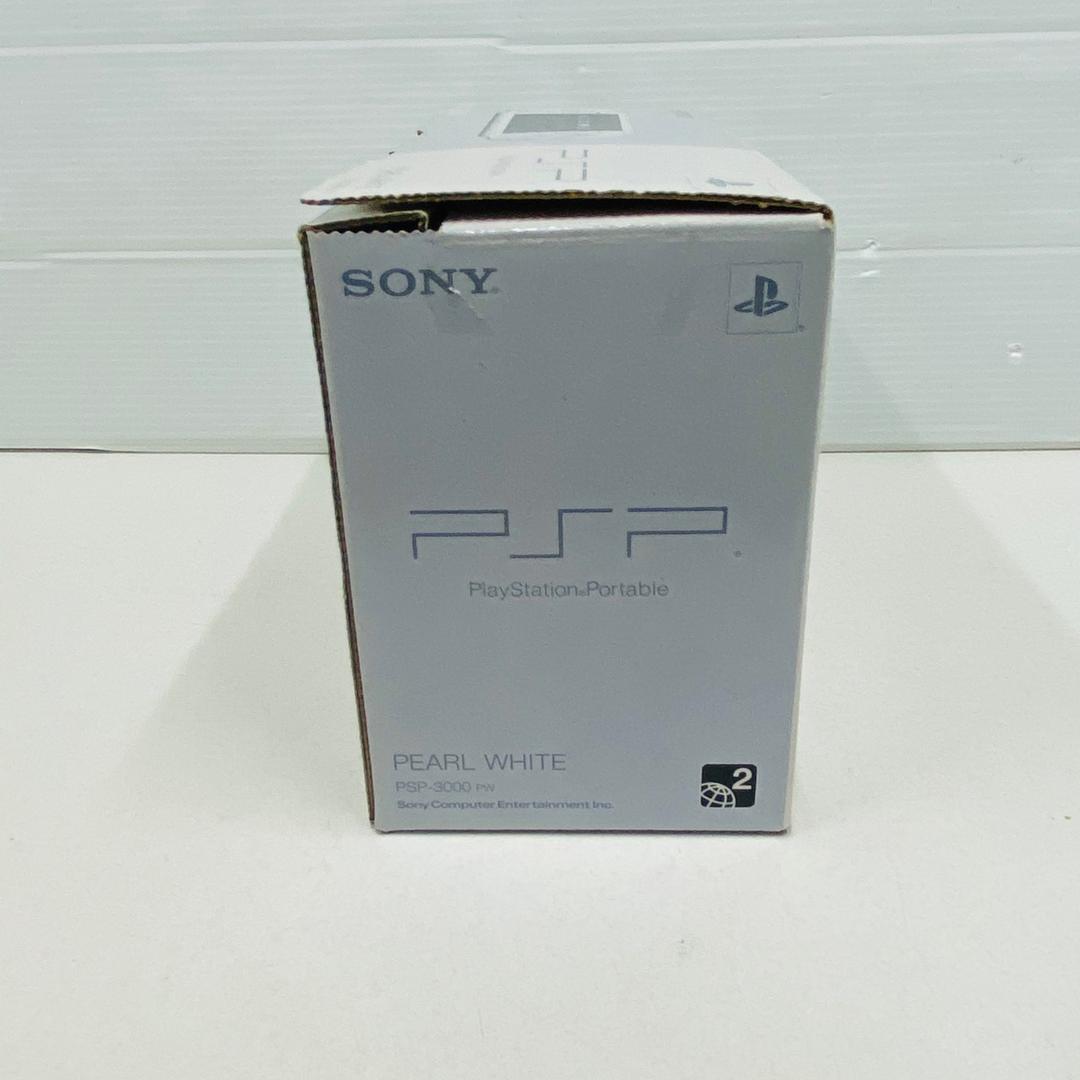 ★未使用品★極美品　パール・ホワイト(PSP-3000PW)生産終了訳