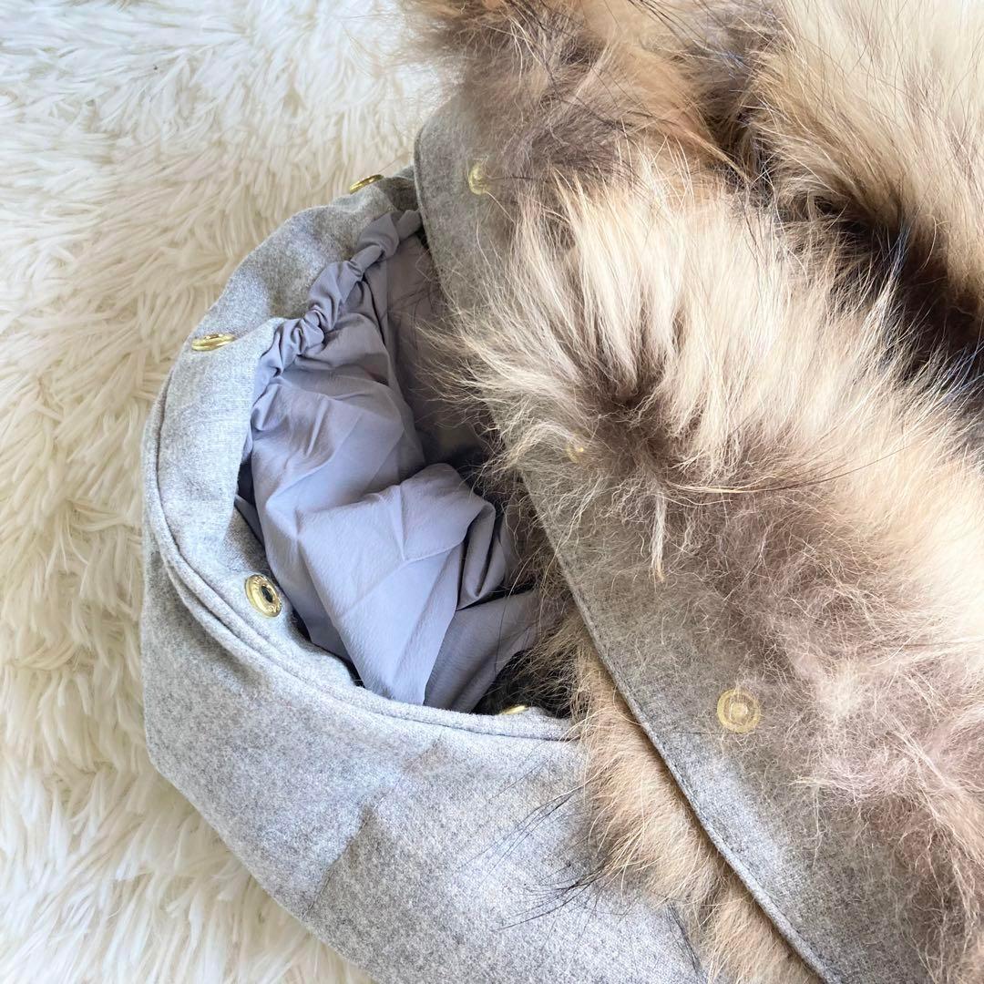 タトラス ダウンベスト ファー フード カシミヤ 金具ゴールド グレー