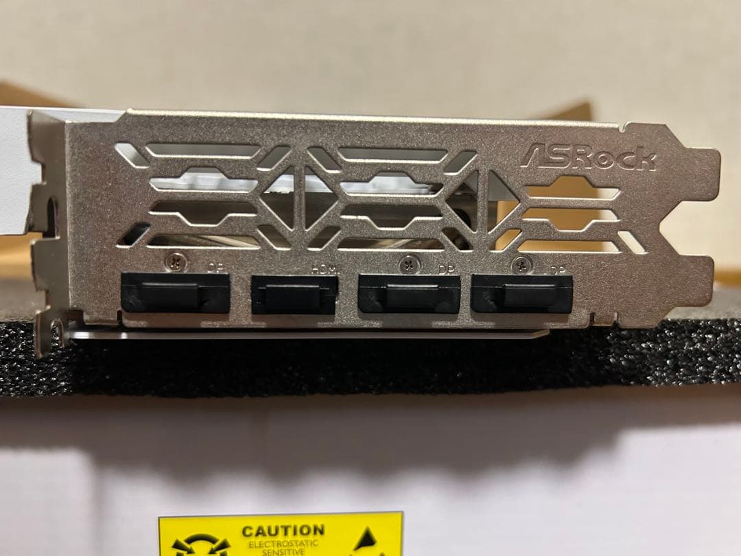 グラフィックボード・グラボ・ビデオカード ASRock Radeon RX 7600 OC Edition 8GB