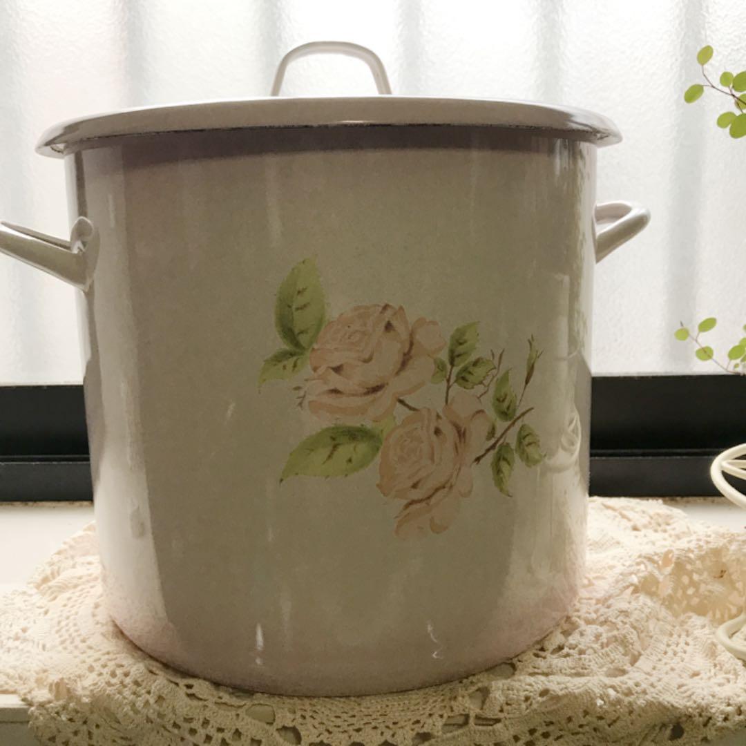 イマン ダイアナローズ  ライス缶