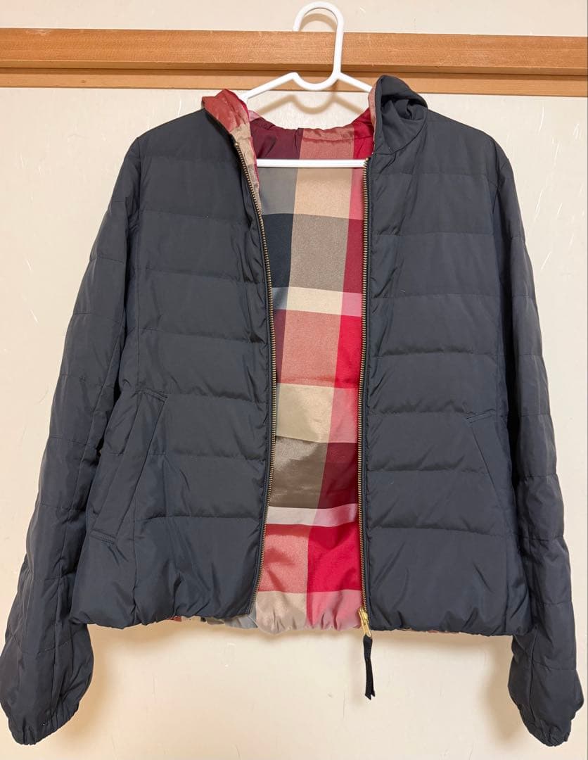 ブルーレーベルクレストブリッジ　リバーシブルダウンジャケット