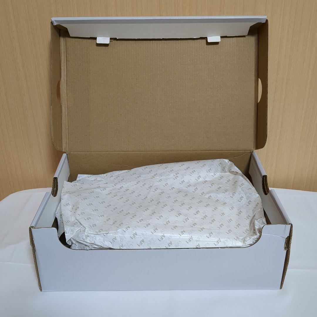 ★新品★NIKE AIR レディース ナイキスニーカー ホワイト 23cm箱付き