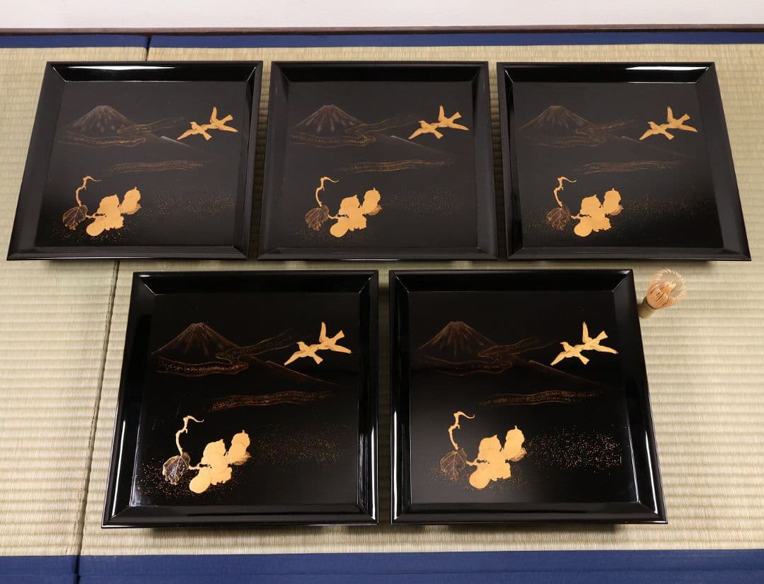 一富士二鷹三茄子 金蒔絵 黒塗四方膳 足付 五客 35cm 木製漆器【CM389