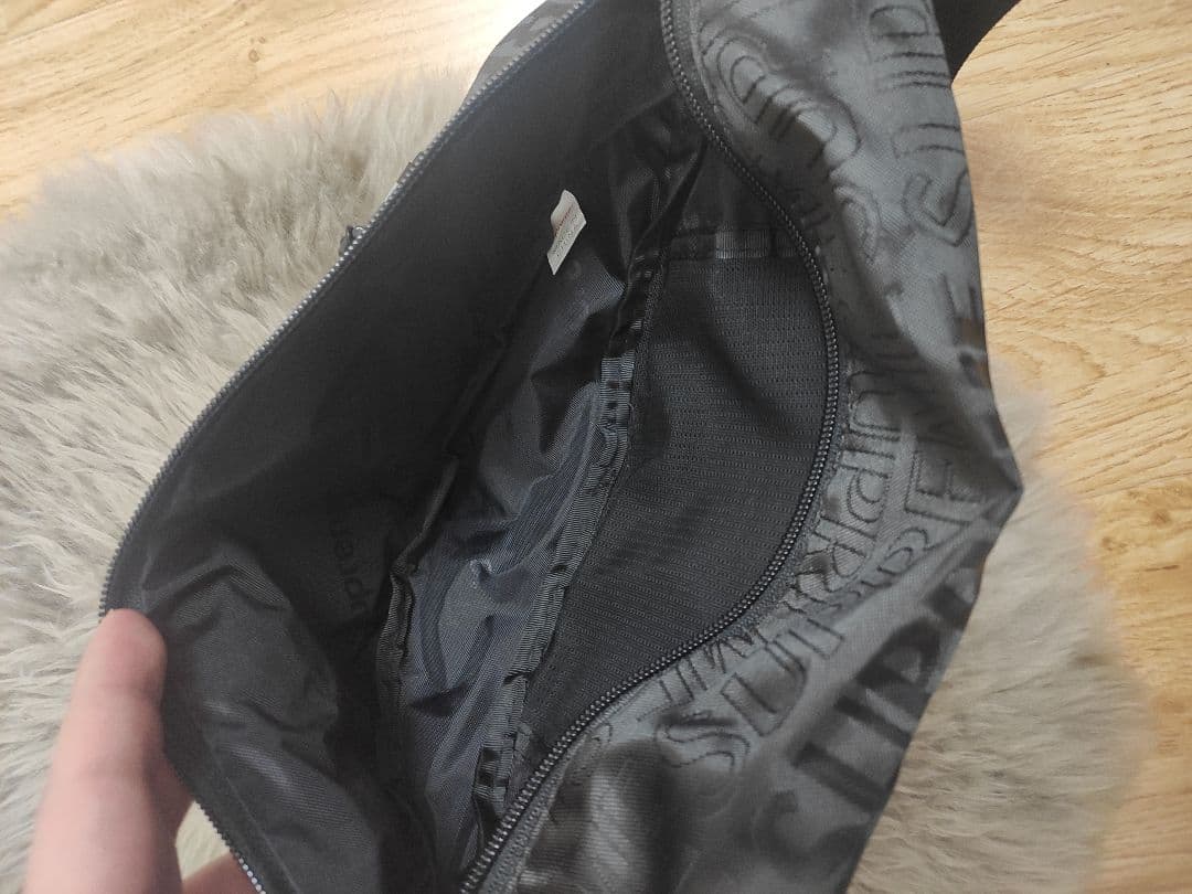 supreme ウエストバッグ　美品　2019ss