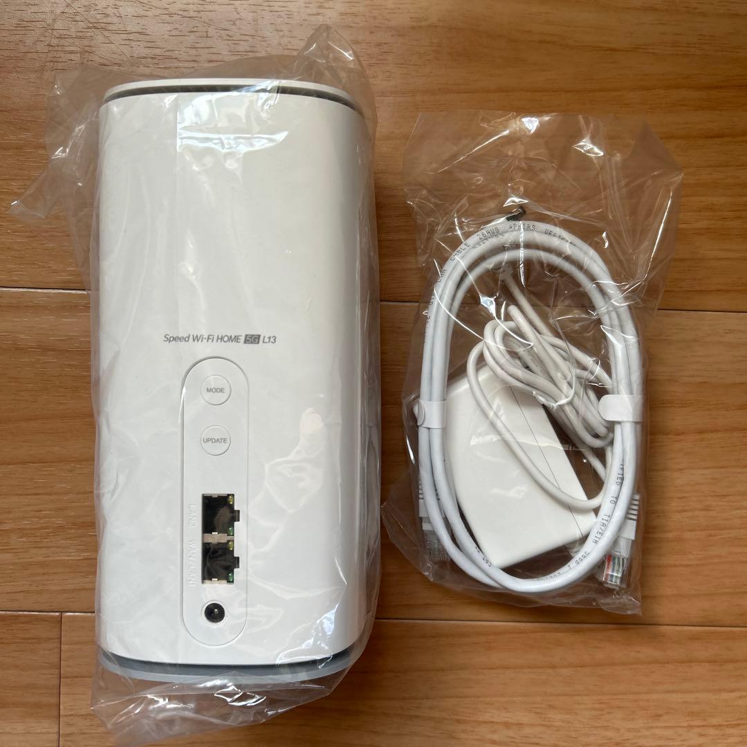 Speed Wi-Fi  5G L13 本体