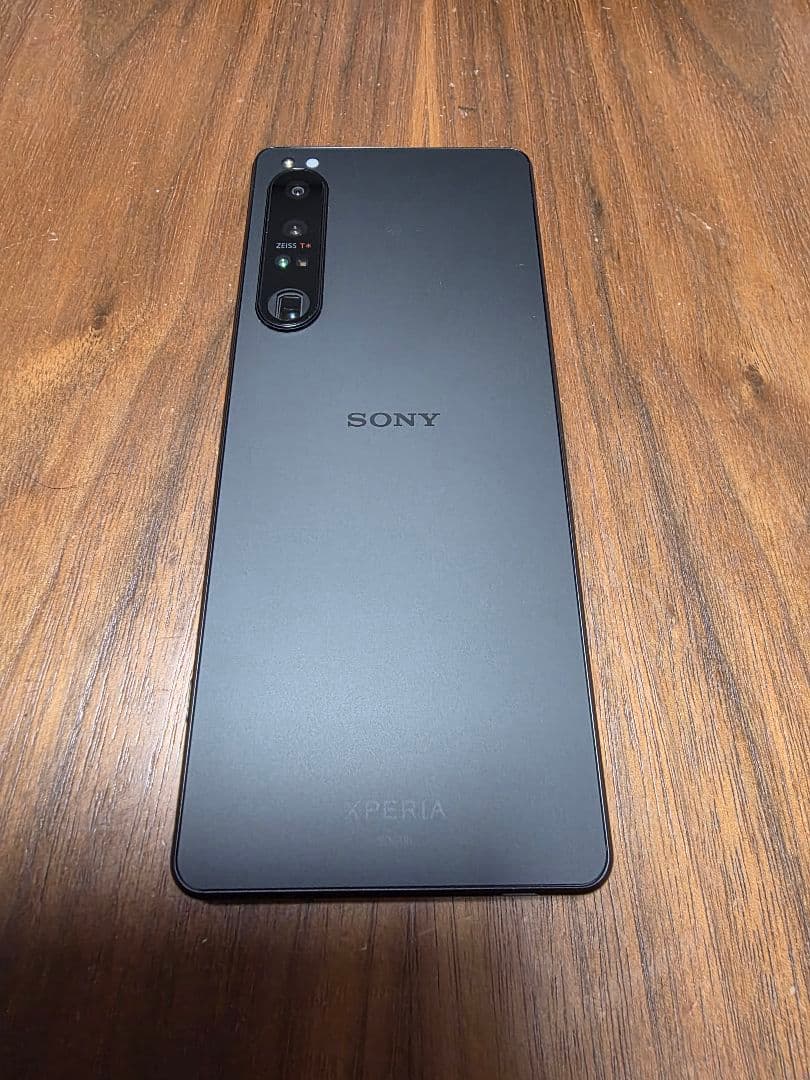 美品 SONY Xperia 1 IV 256GB ブラック SOG06 本体