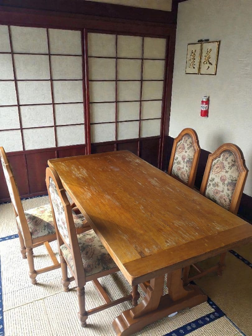 【英国アンティーク調】ダイニングチェア ゴブラン織 花柄 鋲打ち 木製　3/4