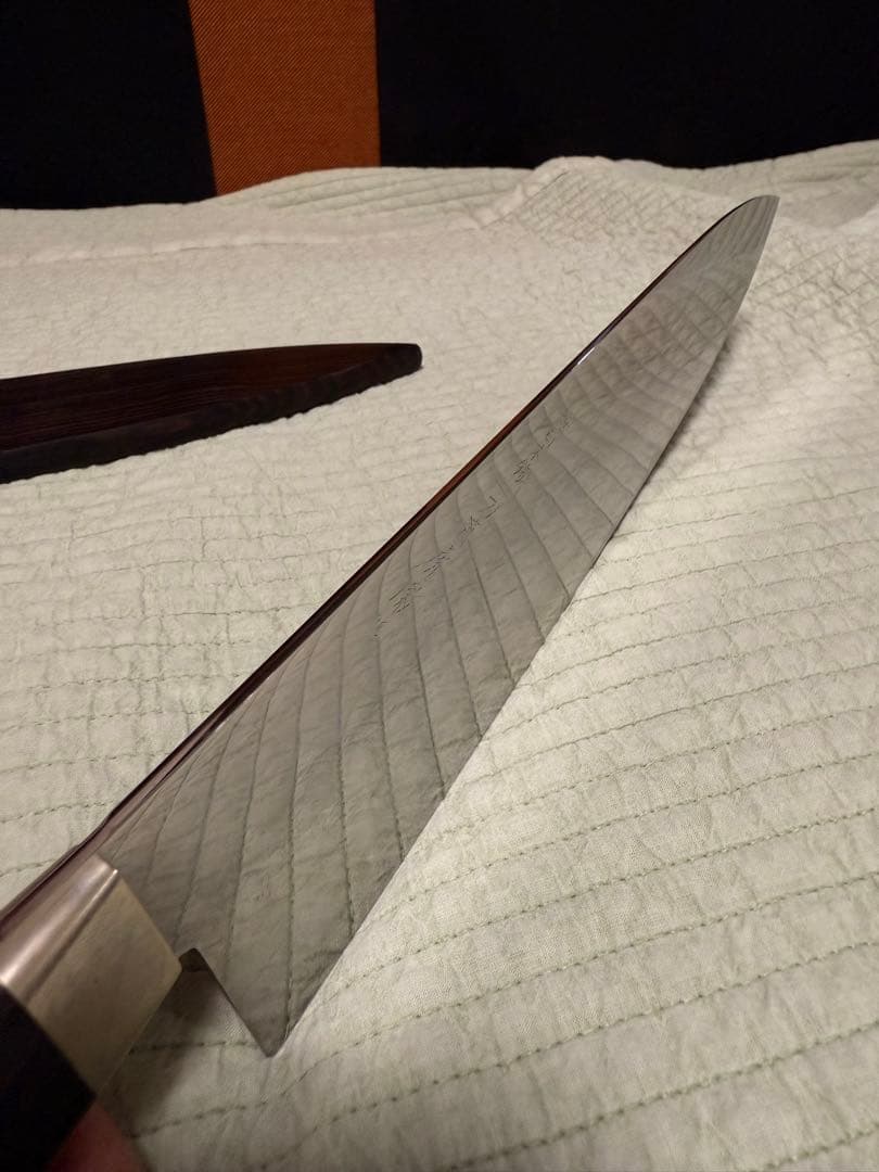 一刀斎虎徹 包丁　芦博志作　白ニ　本焼和牛刀　300mm