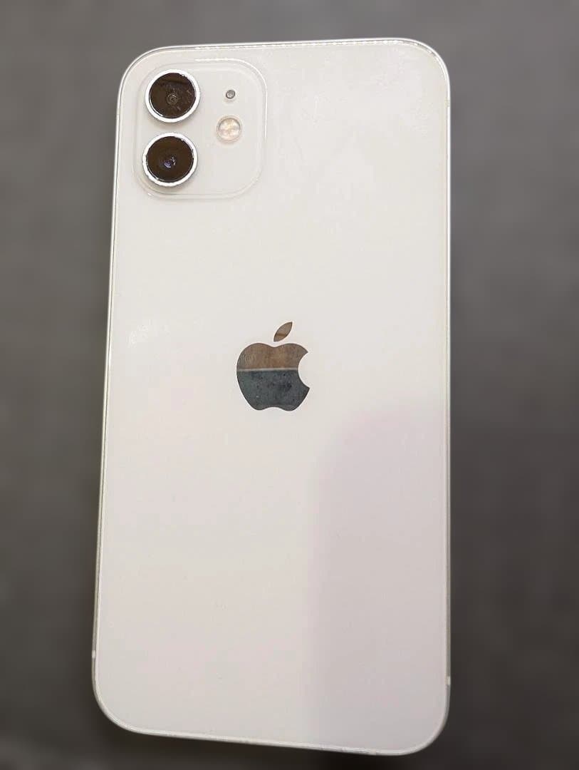 Apple iPhone 12 64GB ホワイト バッテリー100%