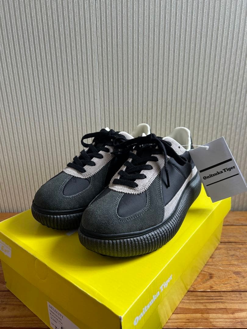 新品　Onitsuka Tiger DELECITY デレシティ