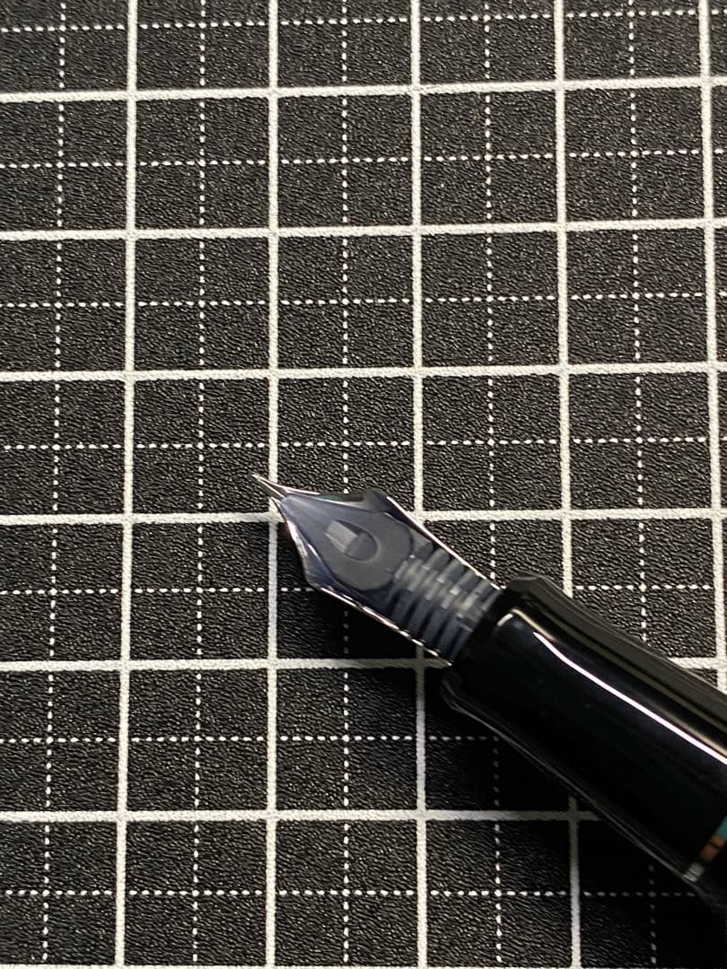 PILOT CUSTOM LEGANCE Red 万年筆　字幅F