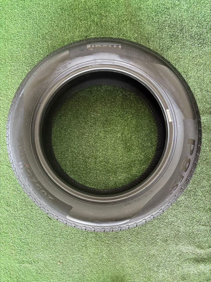 F164 - Pirelli P8 FS 205/55R16 91V 2022年