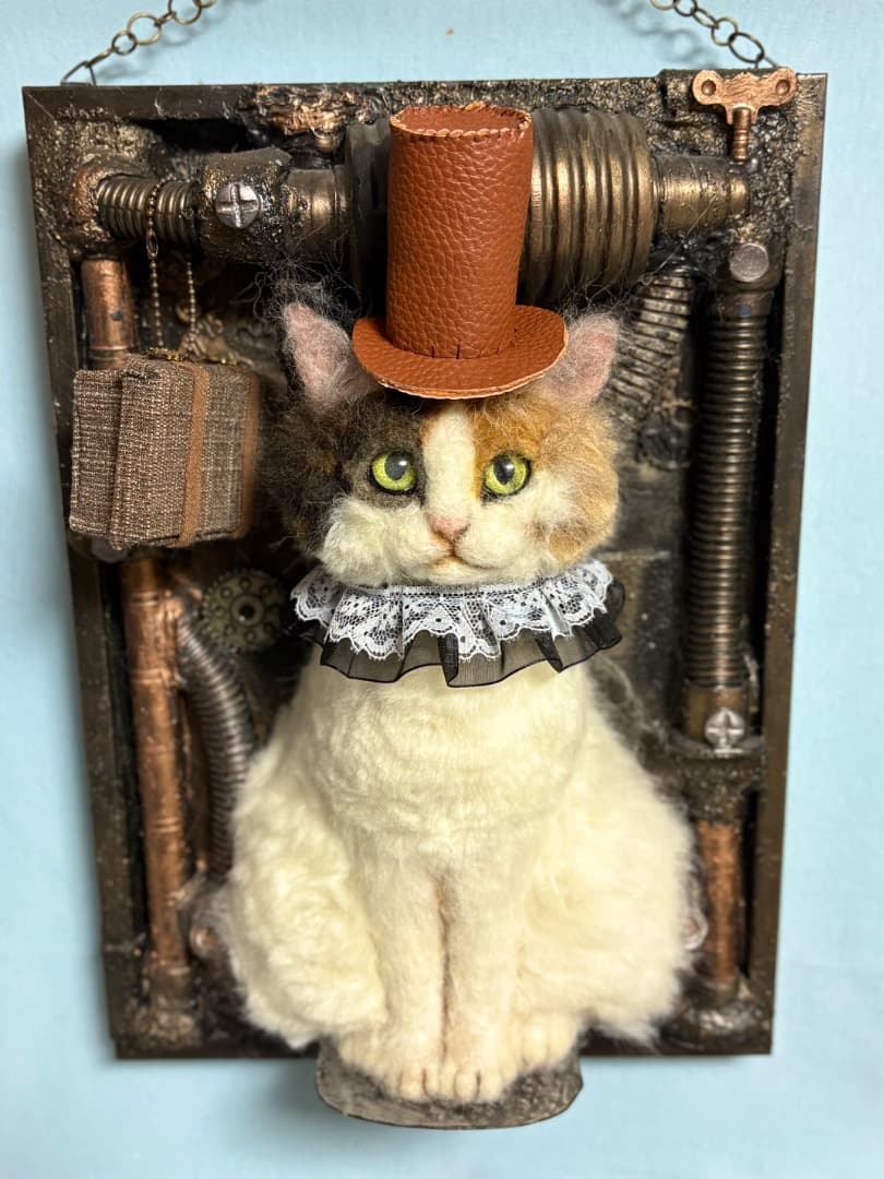羊毛フェルト　スチームパンク三毛猫の壁掛けオブジェ【ハンドメイド