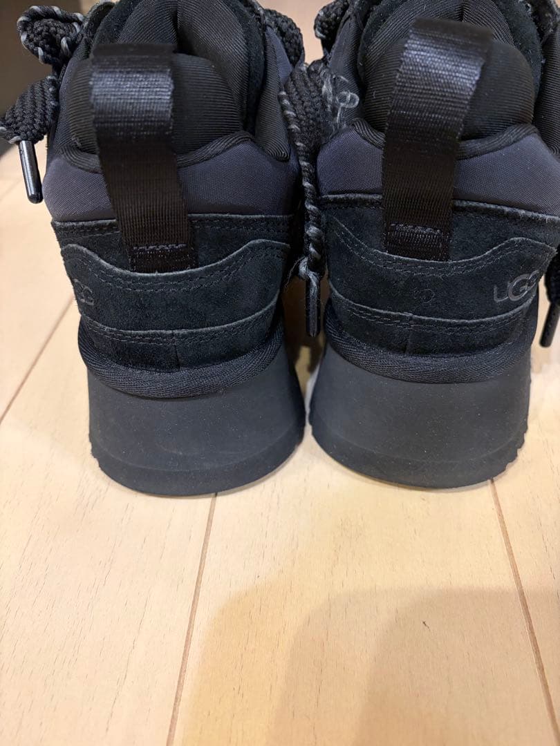 UGG アストロメル　ブラック24cm
