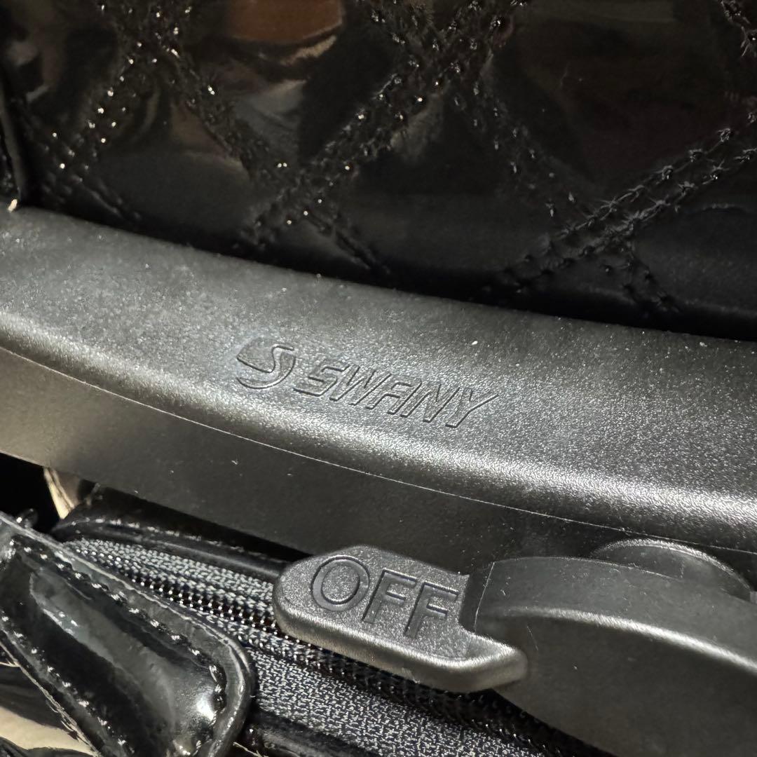 【美品】SWANY キャリーバッグ エナメル レディース