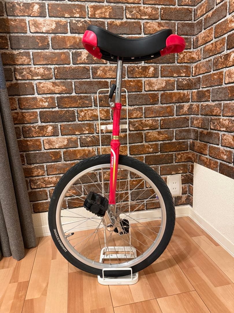 ブリヂストン SPINZ 一輪車 20インチ 日本一輪車協会 認定品　スタンド付