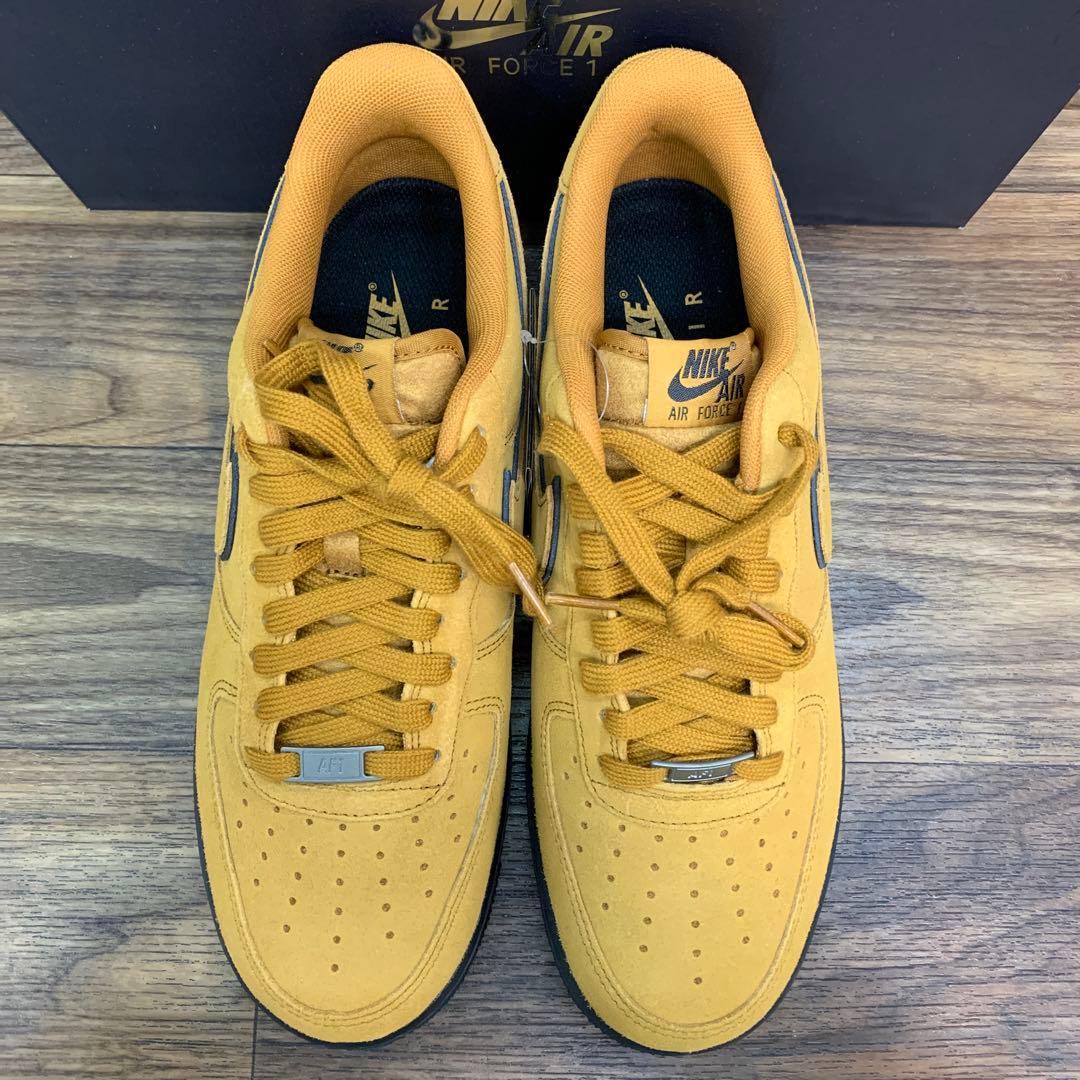 未使用 Nike Air Force 1 Low