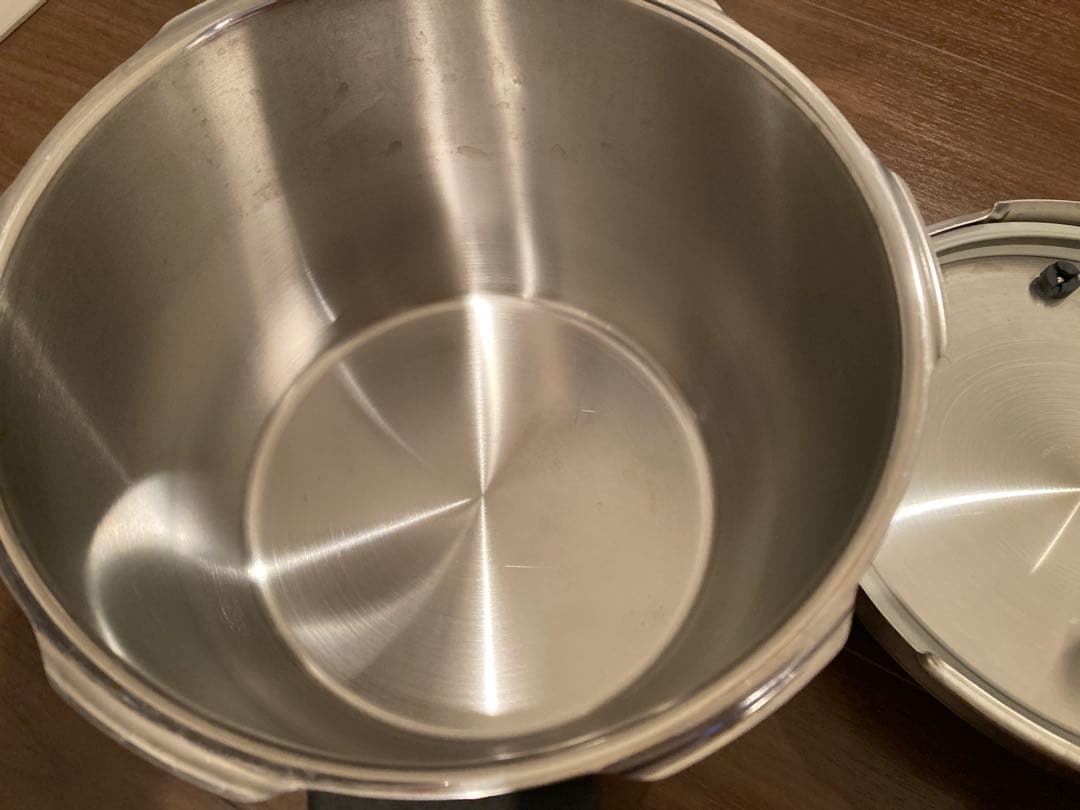 MARKE TISCHFEIN マークティッシュフェン　圧力鍋4.5L ドイツ製