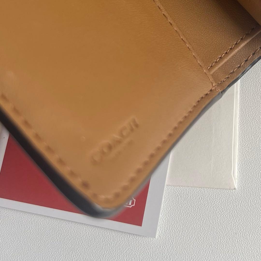 68 美品 COACH コーチ 2つ折り財布