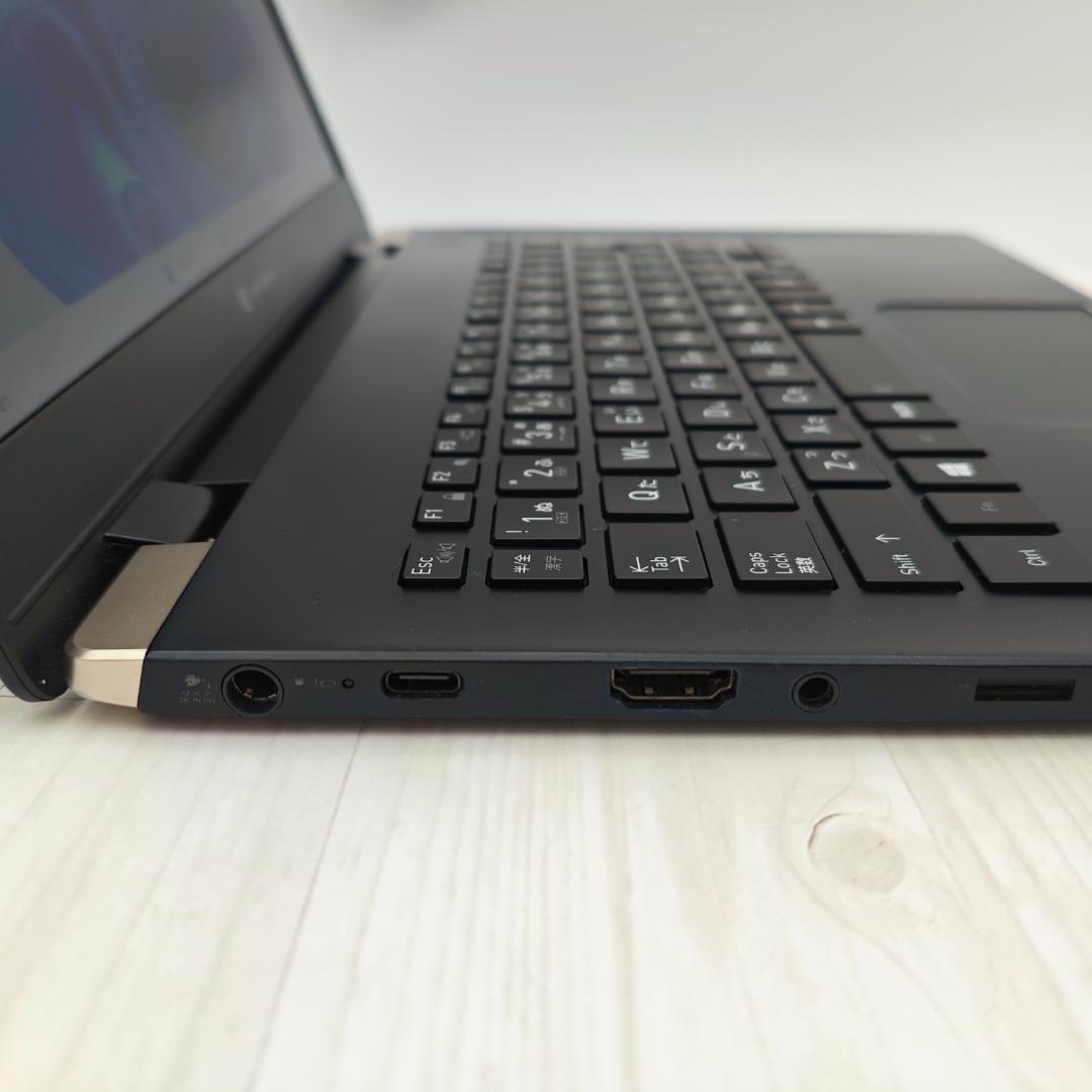 バッテリ優秀✨️dynabook G83/FS 16/256GB 第10世代⑤