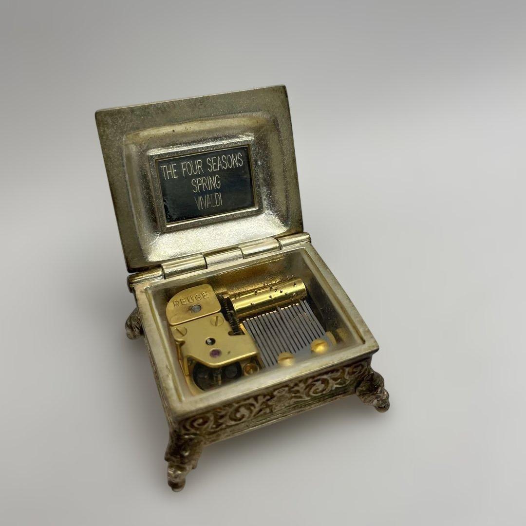 リュージュ　銀製　シルバー　オルゴール　世界最小