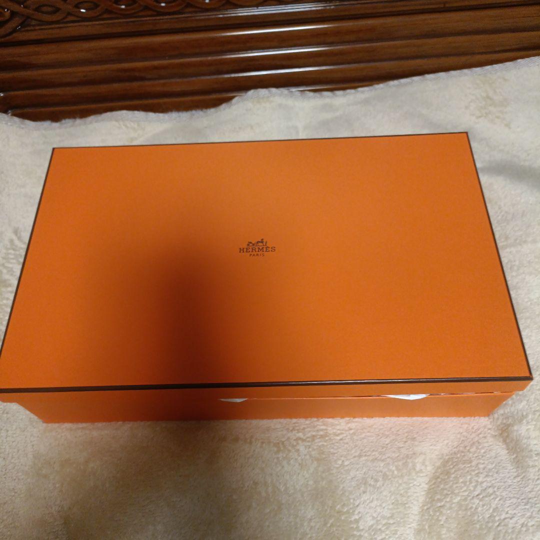 HERMES ビーチタオルバスタオル 象と植物デザイン