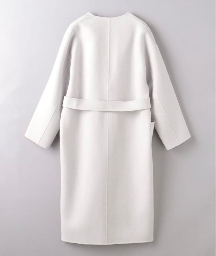極美品 UNITED ARROWS ホワイト ベルト付きロングコート