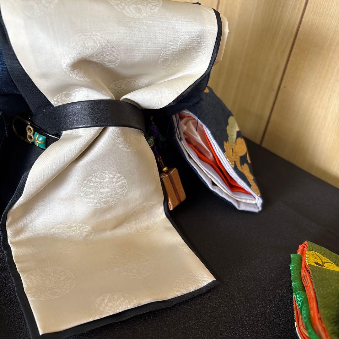 伝統的 雛人形 木箱入