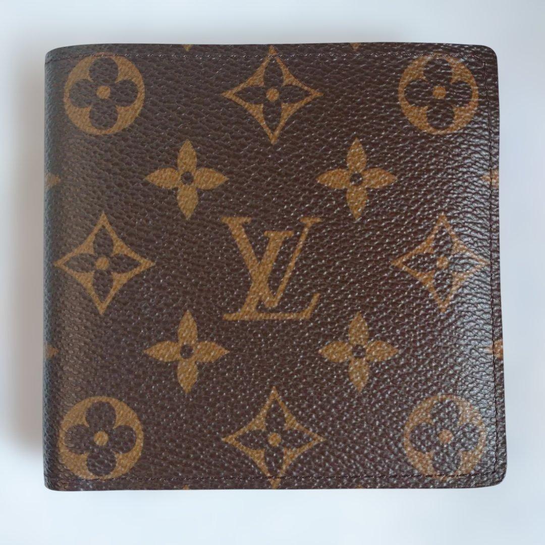 Louis Vuitton モノグラム 二つ折り財布 ほぼ未使用品