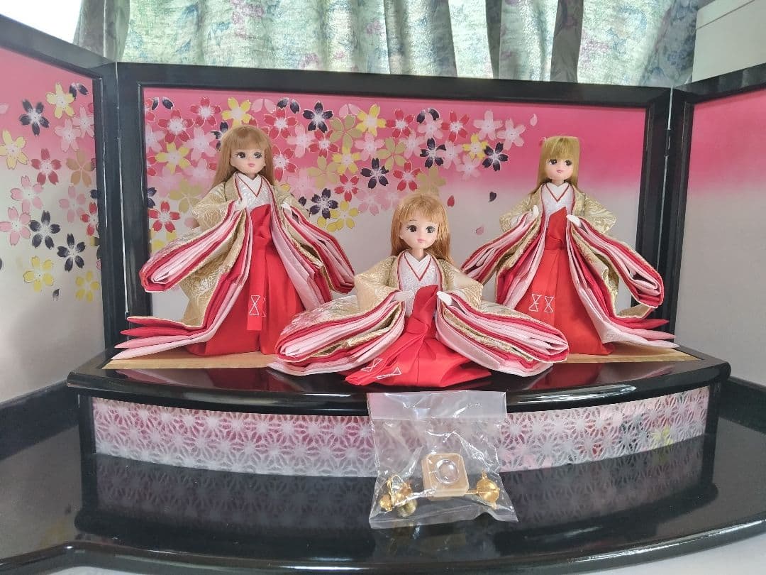 雛人形　リカちゃん　三人官女　リメイク品 ②