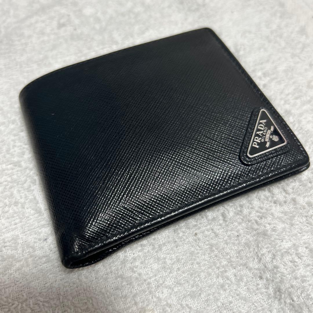 PRADA 二つ折り財布 サフィアーノレザー 三角ロゴ 黒