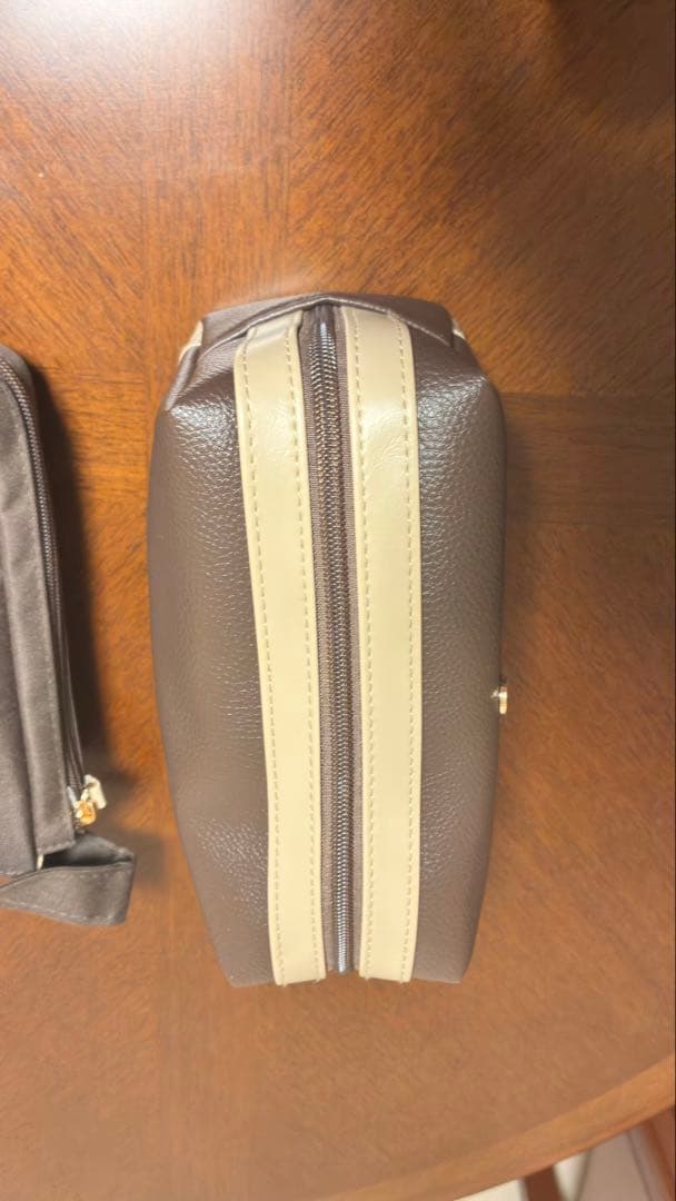 エミレーツ航空ファーストクラス　アメニティポーチ・衛生セットまとめ売り大量新品