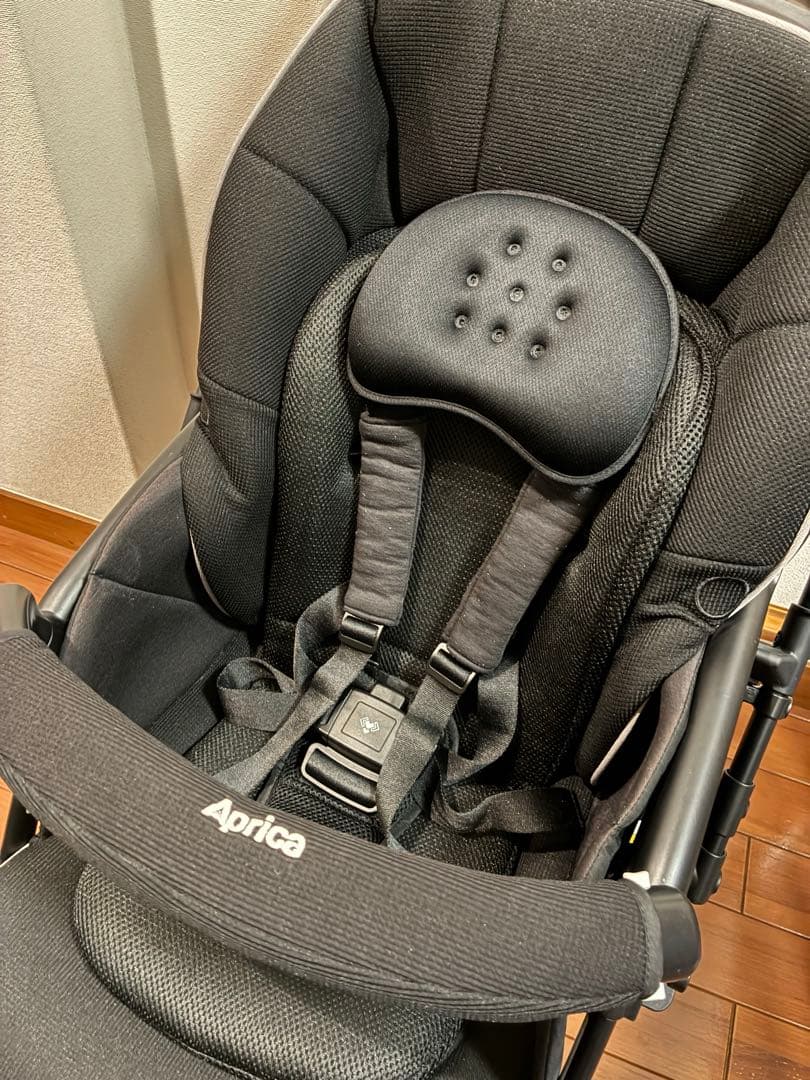 ☆値下げ中☆ Aprica ラクーナクッションフリープラス AB 2023年製