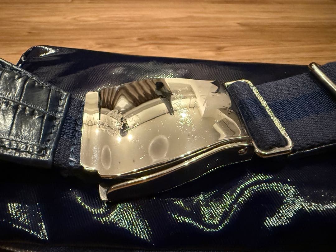 ✨新品同様✨オロビアンコ ボディバック ネイビー